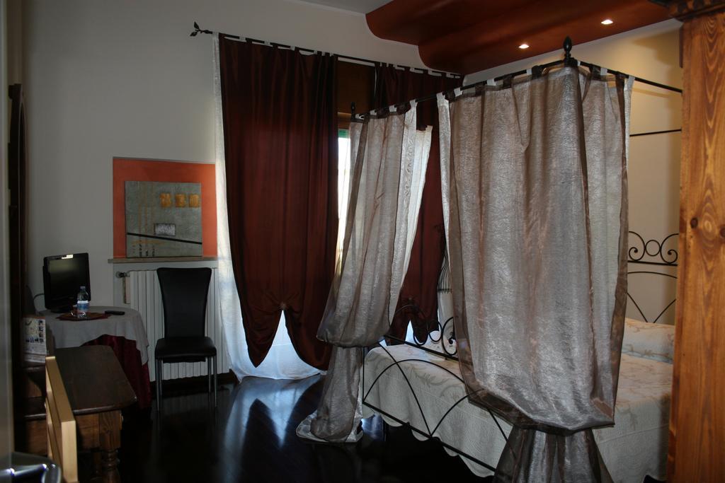 La Boheme Acomodação com café da manhã Verona Quarto foto